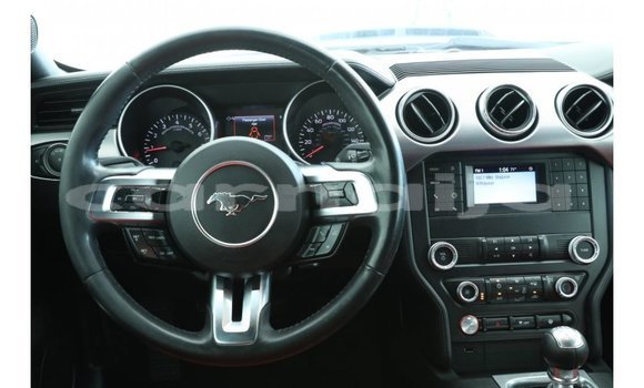 Acheter Import Voiture Ford Mustang Blanc à Import - Dubai, État d'Abia Acheter Import Voiture Ford Mustang Blanc à Import - Dubai, État d'Abia