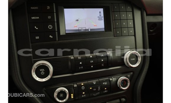 Acheter Import Voiture Ford Mustang Blanc à Import - Dubai, État d'Abia Acheter Import Voiture Ford Mustang Blanc à Import - Dubai, État d'Abia