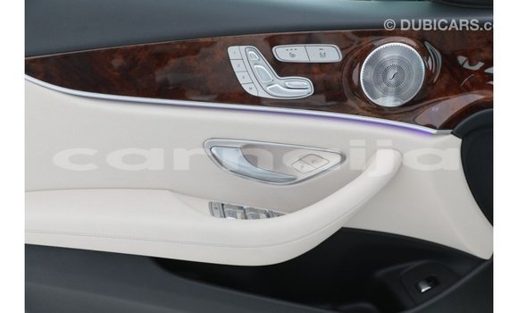 Buy Import Mercedes‒Benz 1117 White Truck in Import - Dubai in Abia State Buy Import Mercedes‒Benz 1117 White Truck in Import - Dubai in Abia State