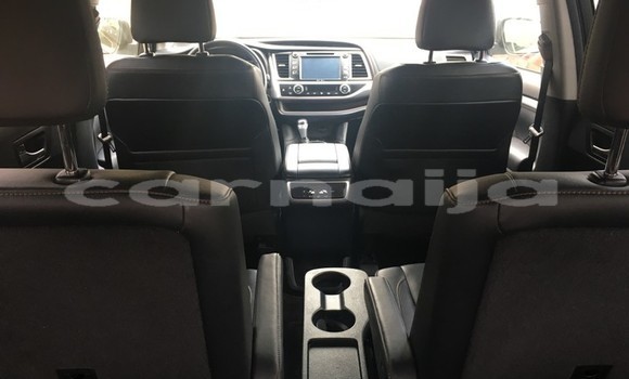 Acheter Neuf Voiture Toyota Highlander Beige à Ipokia, État d'Ogun Acheter Neuf Voiture Toyota Highlander Beige à Ipokia, État d'Ogun