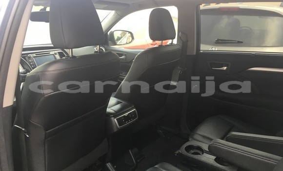 Acheter Neuf Voiture Toyota Highlander Beige à Ipokia, État d'Ogun Acheter Neuf Voiture Toyota Highlander Beige à Ipokia, État d'Ogun