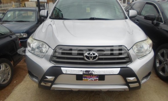 Buy New Toyota Highlander Silver Car in Ipokia in Ogun State