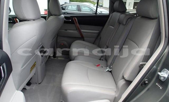 Acheter Neuf Voiture Toyota Highlander Noir à Ipokia, État d'Ogun Acheter Neuf Voiture Toyota Highlander Noir à Ipokia, État d'Ogun