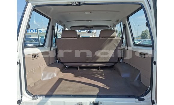 Buy Import Toyota Land Cruiser White Car in Import - Dubai in Abia State Buy Import Toyota Land Cruiser White Car in Import - Dubai in Abia State