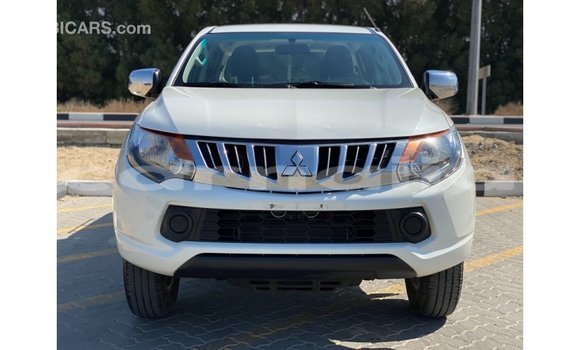Buy Import Mitsubishi L200 White Car in Import - Dubai in Abia State Buy Import Mitsubishi L200 White Car in Import - Dubai in Abia State