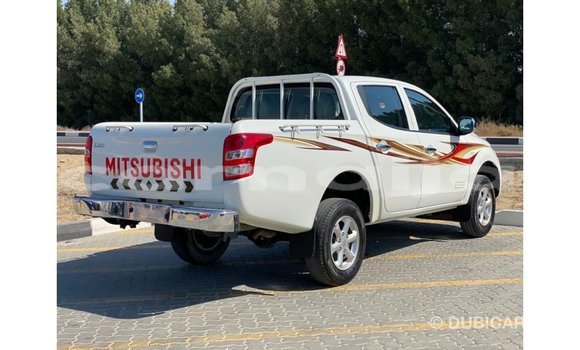 Buy Import Mitsubishi L200 White Car in Import - Dubai in Abia State Buy Import Mitsubishi L200 White Car in Import - Dubai in Abia State