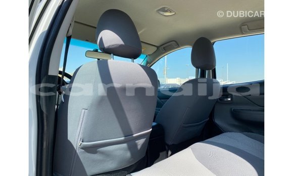 Buy Import Mitsubishi L200 White Car in Import - Dubai in Abia State Buy Import Mitsubishi L200 White Car in Import - Dubai in Abia State