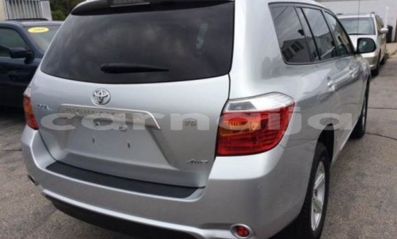 Buy Used Toyota Highlander Silver Car in Benin City in Edo Buy Used Toyota Highlander Silver Car in Benin City in Edo