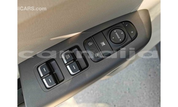 Acheter Import Voiture Kia Sportage Noir à Import - Dubai, État d'Abia Acheter Import Voiture Kia Sportage Noir à Import - Dubai, État d'Abia