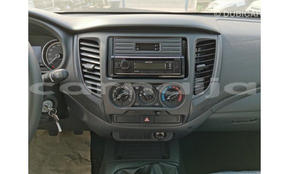 Acheter Import Voiture Mitsubishi L200 Blanc à Import - Dubai, État d'Abia Acheter Import Voiture Mitsubishi L200 Blanc à Import - Dubai, État d'Abia