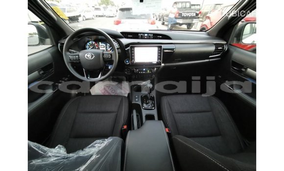 Acheter Import Voiture Toyota Hilux Blanc à Import - Dubai, État d'Abia Acheter Import Voiture Toyota Hilux Blanc à Import - Dubai, État d'Abia