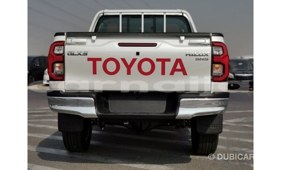 Acheter Import Voiture Toyota Hilux Blanc à Import - Dubai, État d'Abia Acheter Import Voiture Toyota Hilux Blanc à Import - Dubai, État d'Abia