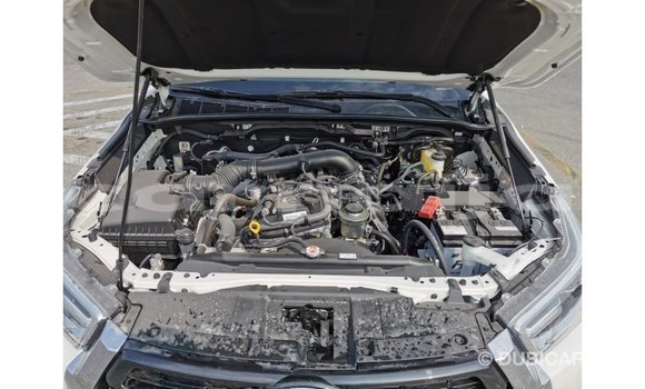 Acheter Import Voiture Toyota Hilux Blanc à Import - Dubai, État d'Abia Acheter Import Voiture Toyota Hilux Blanc à Import - Dubai, État d'Abia