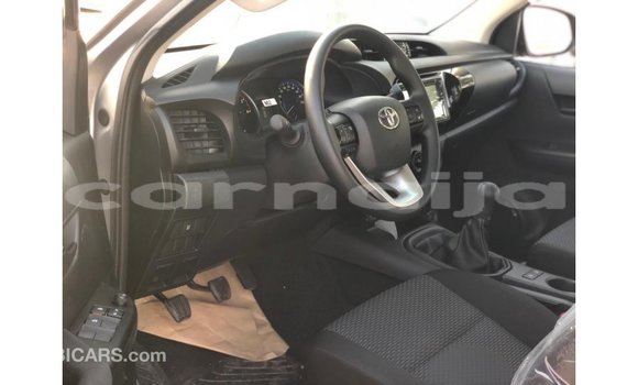 Buy Import Toyota Hilux White Car in Import - Dubai in Abia State Buy Import Toyota Hilux White Car in Import - Dubai in Abia State