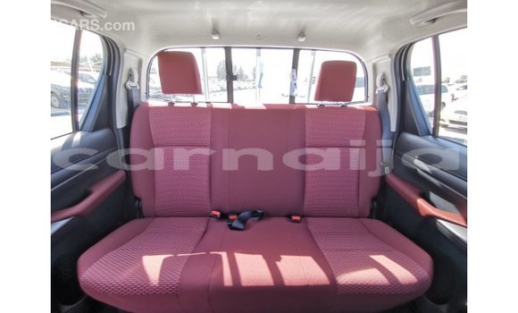 Acheter Import Voiture Toyota Hilux Blanc à Import - Dubai, État d'Abia Acheter Import Voiture Toyota Hilux Blanc à Import - Dubai, État d'Abia