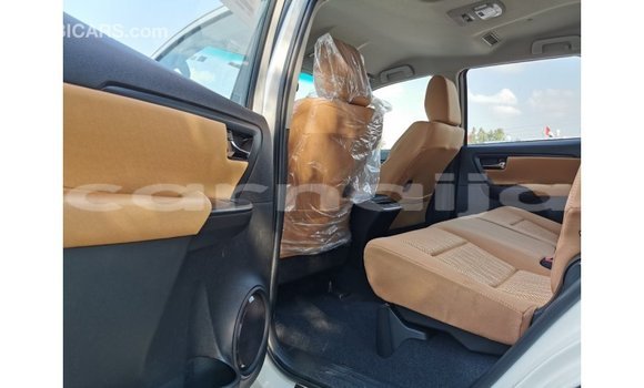 Buy Import Toyota Fortuner White Car in Import - Dubai in Abia State Buy Import Toyota Fortuner White Car in Import - Dubai in Abia State