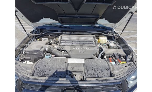 Buy Import Toyota Land Cruiser White Car in Import - Dubai in Abia State Buy Import Toyota Land Cruiser White Car in Import - Dubai in Abia State