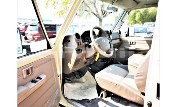 Buy Import Toyota Land Cruiser Beige Car in Import - Dubai in Abia State Buy Import Toyota Land Cruiser Beige Car in Import - Dubai in Abia State