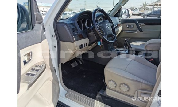 Buy Import Mitsubishi Pajero White Car in Import - Dubai in Abia State Buy Import Mitsubishi Pajero White Car in Import - Dubai in Abia State