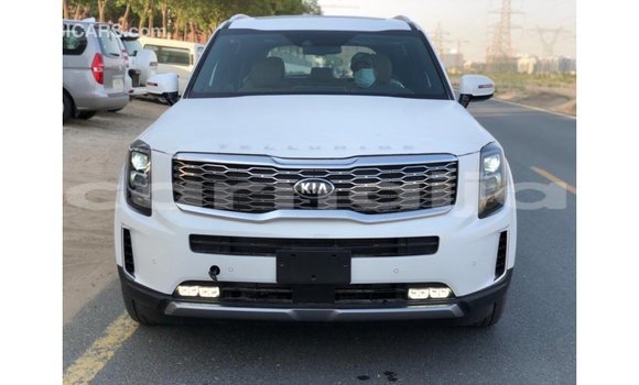 Acheter Import Voiture Kia Carens Blanc à Import - Dubai, État d'Abia Acheter Import Voiture Kia Carens Blanc à Import - Dubai, État d'Abia