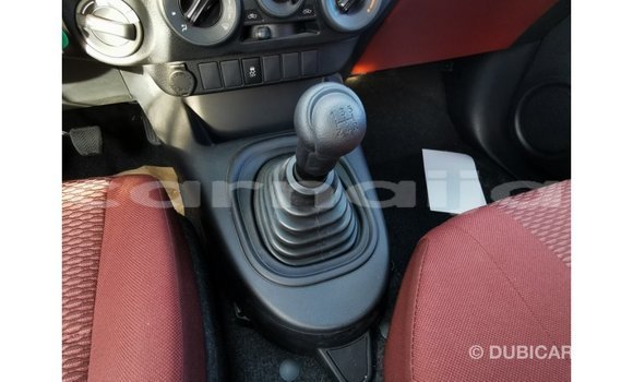 Acheter Import Voiture Toyota Hilux Blanc à Import - Dubai, État d'Abia Acheter Import Voiture Toyota Hilux Blanc à Import - Dubai, État d'Abia