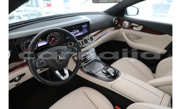 Buy Import Mercedes‒Benz 1117 Black Truck in Import - Dubai in Abia State Buy Import Mercedes‒Benz 1117 Black Truck in Import - Dubai in Abia State