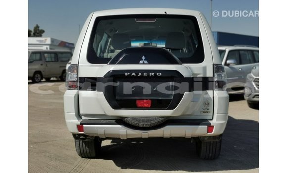 Acheter Import Voiture Mitsubishi Pajero Blanc à Import - Dubai, État d'Abia Acheter Import Voiture Mitsubishi Pajero Blanc à Import - Dubai, État d'Abia