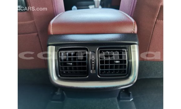 Buy Import Toyota Hilux White Car in Import - Dubai in Abia State Buy Import Toyota Hilux White Car in Import - Dubai in Abia State