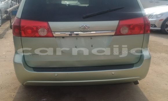 Acheter Neuf Voiture Toyota Sienna Beige à Ipokia, État d'Ogun Acheter Neuf Voiture Toyota Sienna Beige à Ipokia, État d'Ogun