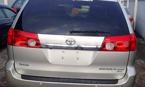 Acheter Neuf Voiture Toyota Sienna Gris à Ipokia, État d'Ogun Acheter Neuf Voiture Toyota Sienna Gris à Ipokia, État d'Ogun