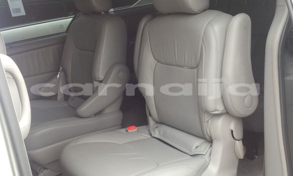 Acheter Neuf Voiture Toyota Sienna Gris à Ipokia, État d'Ogun Acheter Neuf Voiture Toyota Sienna Gris à Ipokia, État d'Ogun