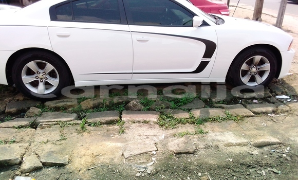 Acheter Neuf Voiture Dodge Charger Blanc à Port Harcourt, Rivers State