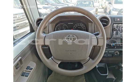 Acheter Import Voiture Toyota Land Cruiser Blanc à Import - Dubai, État d'Abia Acheter Import Voiture Toyota Land Cruiser Blanc à Import - Dubai, État d'Abia