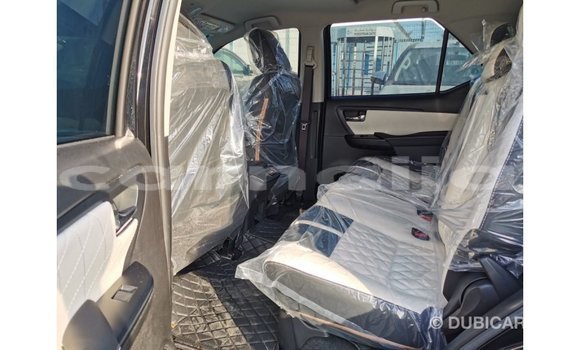 Acheter Import Voiture Toyota Fortuner Noir à Import - Dubai, État d'Abia Acheter Import Voiture Toyota Fortuner Noir à Import - Dubai, État d'Abia