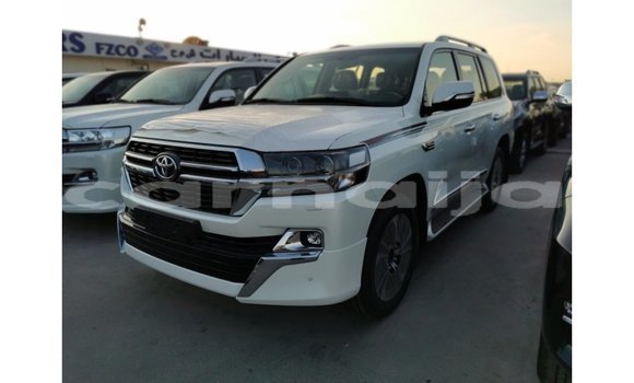 Buy Import Toyota Land Cruiser White Car in Import - Dubai in Abia State Buy Import Toyota Land Cruiser White Car in Import - Dubai in Abia State