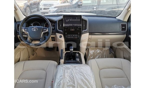 Buy Import Toyota Land Cruiser White Car in Import - Dubai in Abia State Buy Import Toyota Land Cruiser White Car in Import - Dubai in Abia State