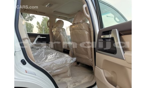 Buy Import Toyota Land Cruiser White Car in Import - Dubai in Abia State Buy Import Toyota Land Cruiser White Car in Import - Dubai in Abia State