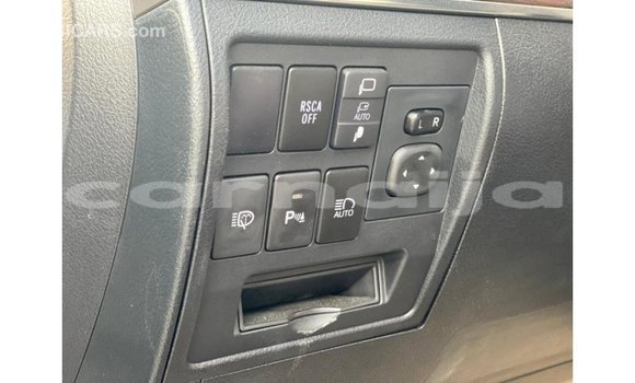 Acheter Import Voiture Toyota Land Cruiser Blanc à Import - Dubai, État d'Abia Acheter Import Voiture Toyota Land Cruiser Blanc à Import - Dubai, État d'Abia