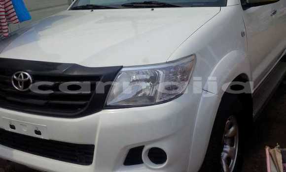 Acheter Import Voiture Toyota Hilux Blanc à Lagos, État de Lagos Acheter Import Voiture Toyota Hilux Blanc à Lagos, État de Lagos