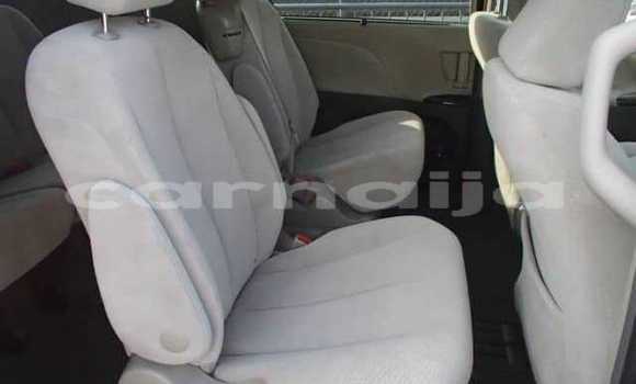 Acheter Import Voiture Toyota Sienna Rouge à Lagos, État de Lagos Acheter Import Voiture Toyota Sienna Rouge à Lagos, État de Lagos