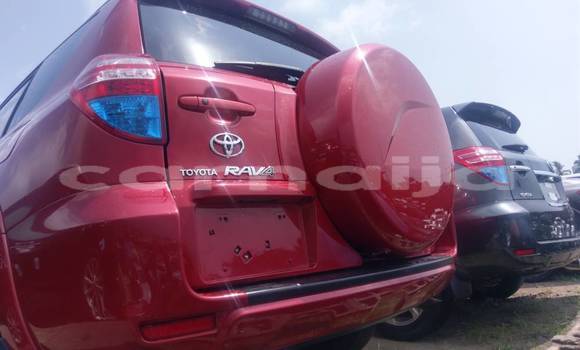 Acheter Neuf Voiture Toyota RAV4 Rouge à Lagos, État de Lagos Acheter Neuf Voiture Toyota RAV4 Rouge à Lagos, État de Lagos