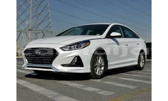 Buy Import Hyundai Sonata White Car in Import - Dubai in Abia State Buy Import Hyundai Sonata White Car in Import - Dubai in Abia State