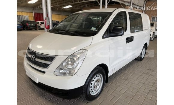 Buy Import Hyundai Accent White Car in Import - Dubai in Abia State Buy Import Hyundai Accent White Car in Import - Dubai in Abia State