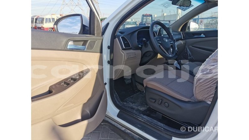 Big with watermark hyundai tucson abia state import dubai 15450