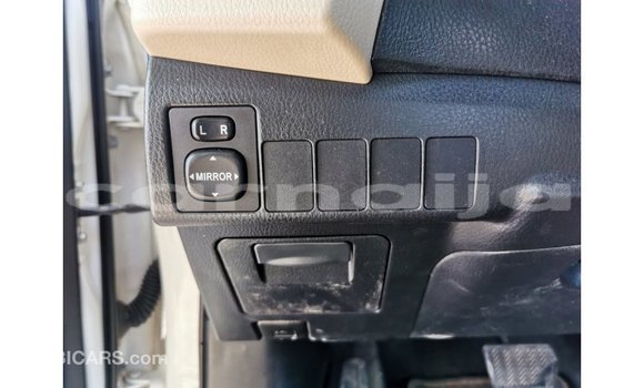 Acheter Import Voiture Toyota Corolla Blanc à Import - Dubai, État d'Abia Acheter Import Voiture Toyota Corolla Blanc à Import - Dubai, État d'Abia