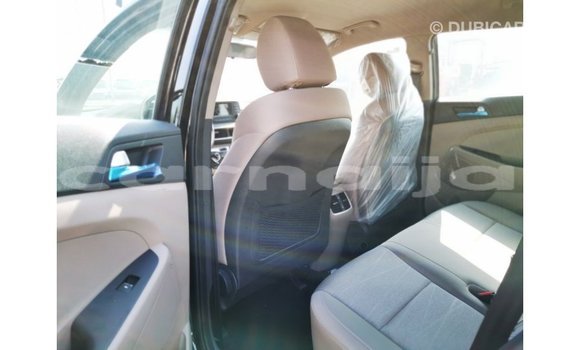 Acheter Import Voiture Hyundai Tucson Noir à Import - Dubai, État d'Abia Acheter Import Voiture Hyundai Tucson Noir à Import - Dubai, État d'Abia