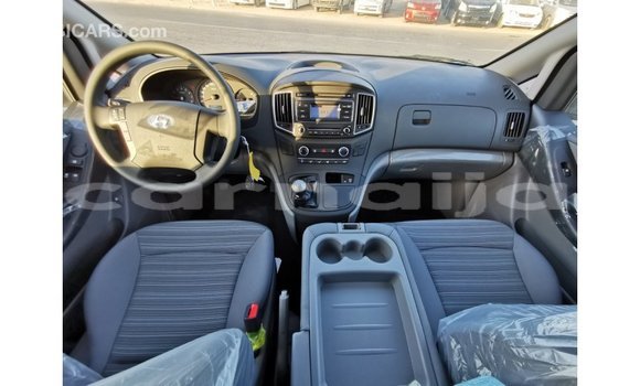 Acheter Import Voiture Hyundai Cargo Blanc à Import - Dubai, État d'Abia Acheter Import Voiture Hyundai Cargo Blanc à Import - Dubai, État d'Abia