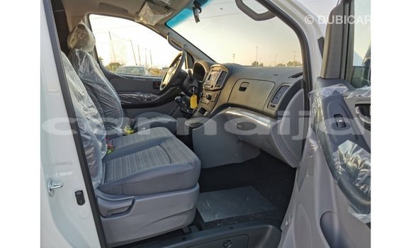 Acheter Import Voiture Hyundai Cargo Blanc à Import - Dubai, État d'Abia Acheter Import Voiture Hyundai Cargo Blanc à Import - Dubai, État d'Abia