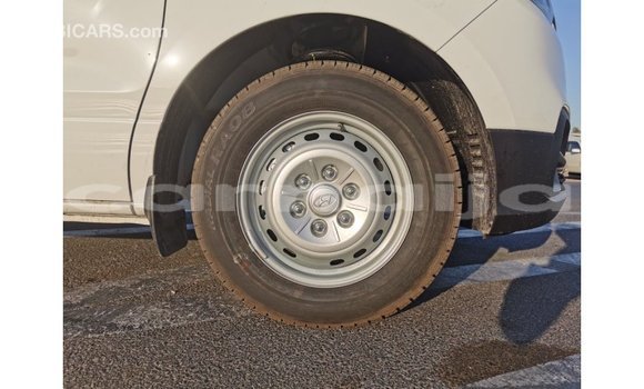 Acheter Import Voiture Hyundai Cargo Blanc à Import - Dubai, État d'Abia Acheter Import Voiture Hyundai Cargo Blanc à Import - Dubai, État d'Abia