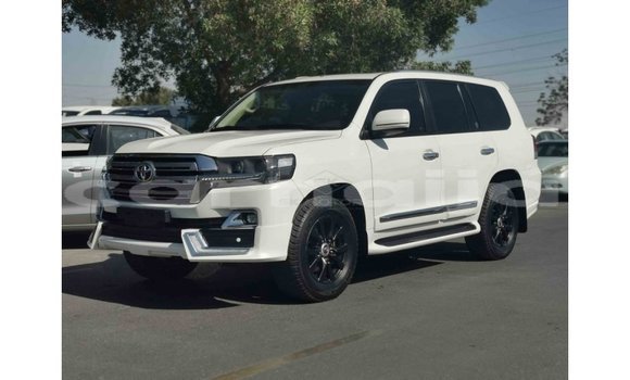 Buy Import Toyota Land Cruiser White Car in Import - Dubai in Abia State Buy Import Toyota Land Cruiser White Car in Import - Dubai in Abia State